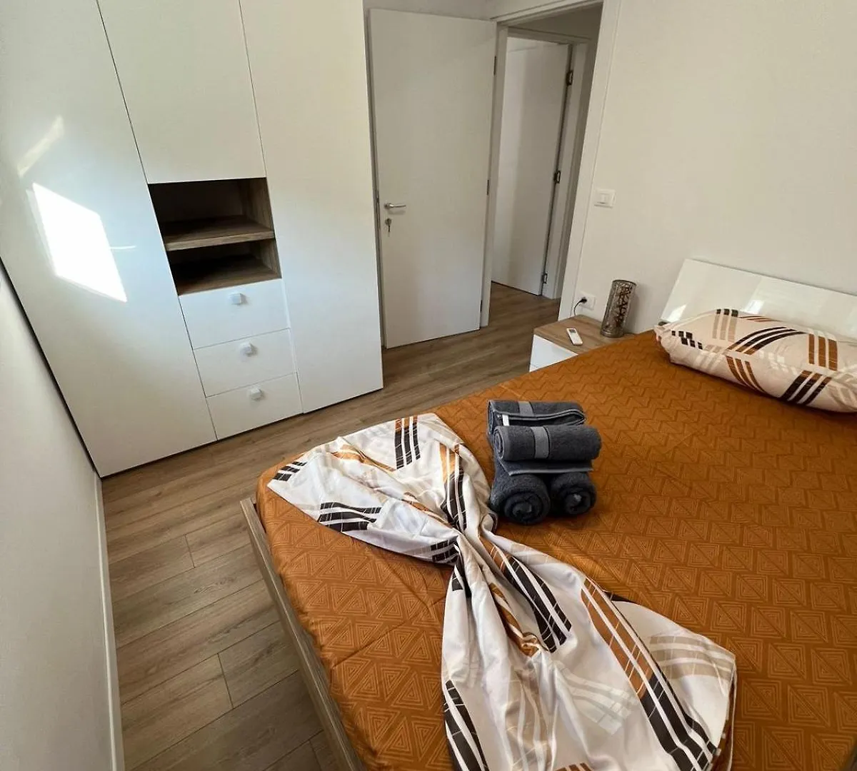 Old Bazaar Apartament Tiran Arnavutluk